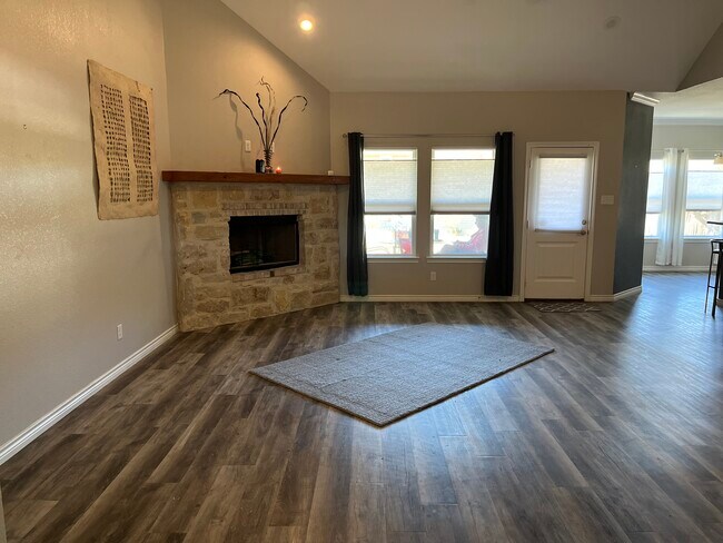 Building Photo - 223 Port Dr