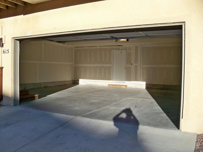 Building Photo - 615 Bosque Vista Point