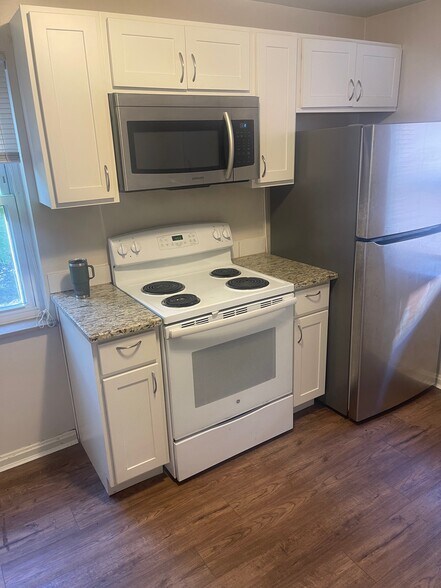 fridge and stove - 29 Pleasant Ridge Ave