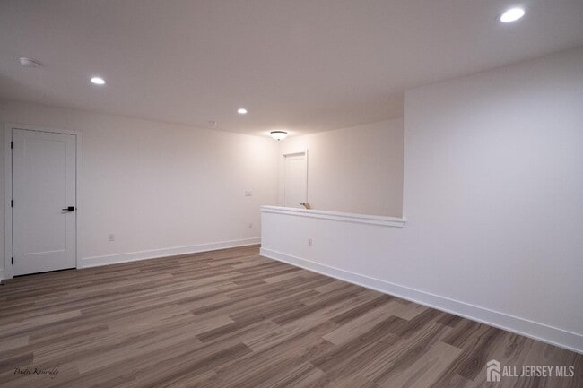 Building Photo - 85 Mustang Dr