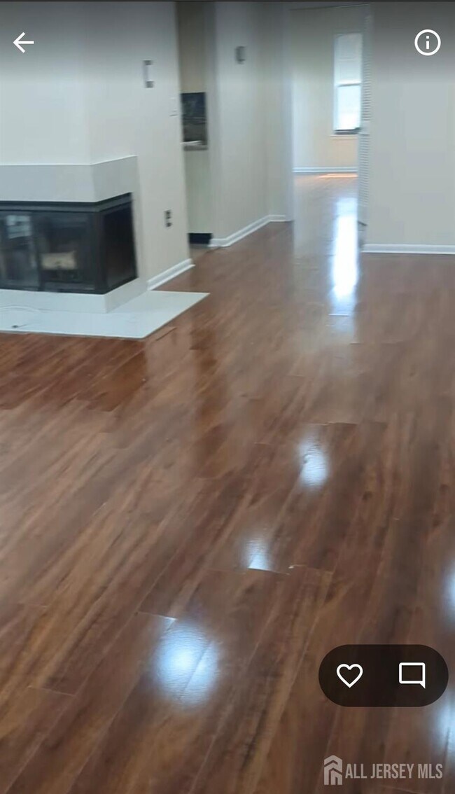 Building Photo - 110 Biscayne Ct