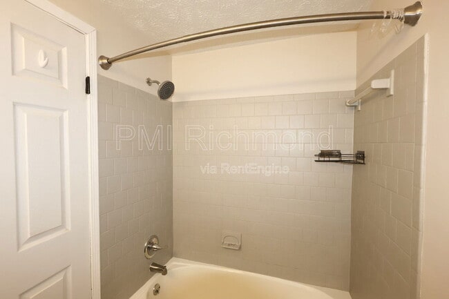 Building Photo - 8410 Donovan Ct