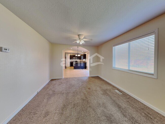 Building Photo - 2360 N Grey Hawk Ave