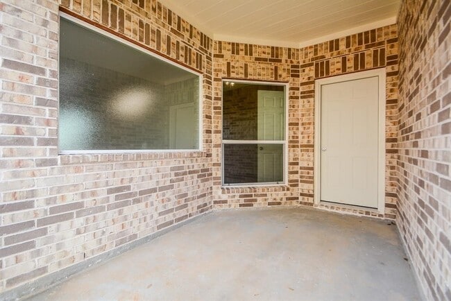 Building Photo - 12328 N Chestnut Hls Dr
