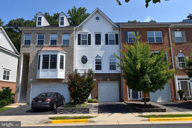 Building Photo - 7810 Locust Leaf Ln