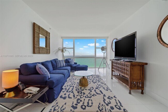 Building Photo - 6801 Collins Ave