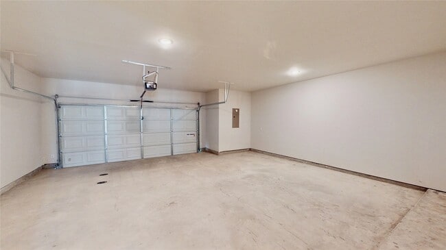 Building Photo - 800 Concan Dr