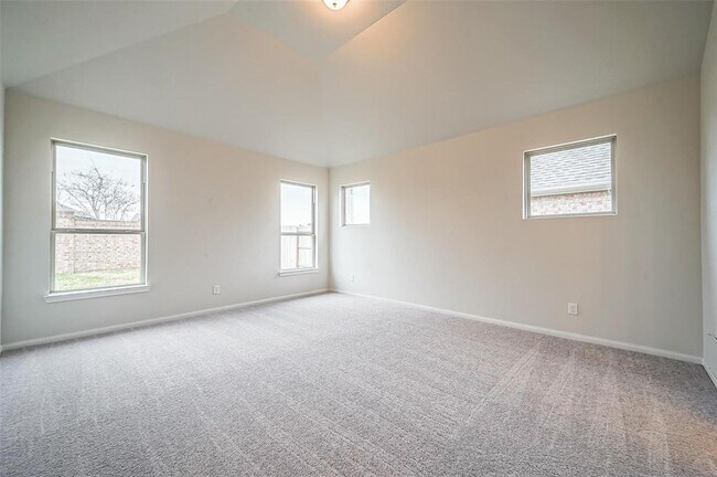 Building Photo - 2710 Bayrose Dr