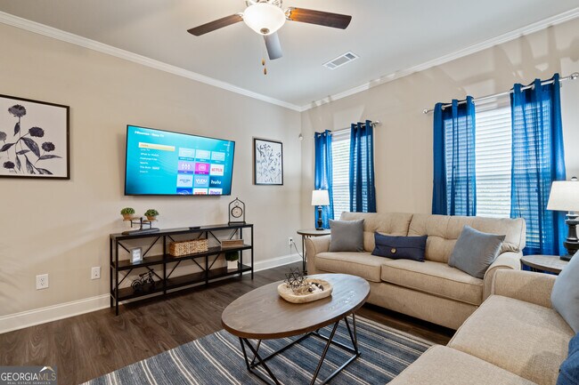 Building Photo - 2029 Pinnacle Walk