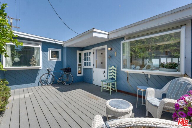 Building Photo - 24528 Malibu Rd