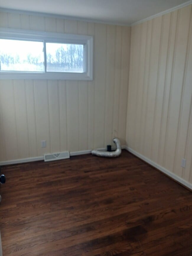 Building Photo - 7992 Lester Rd