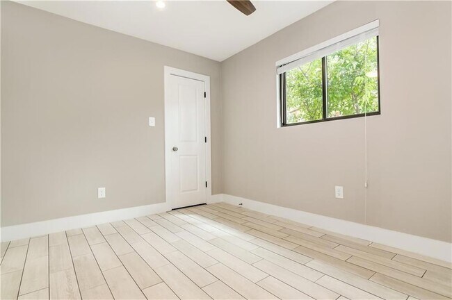 Building Photo - 1702 New York Ave