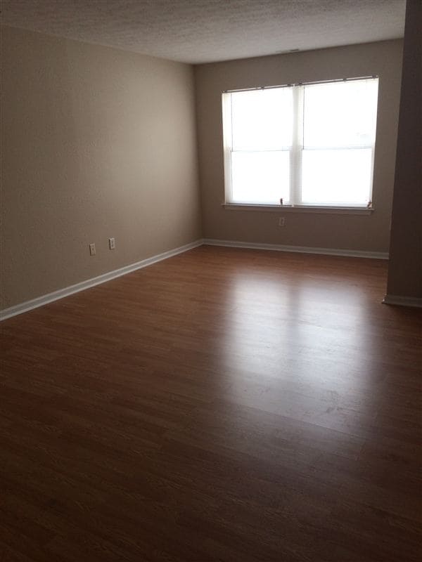 Building Photo - 1378 Heatherwood Ln