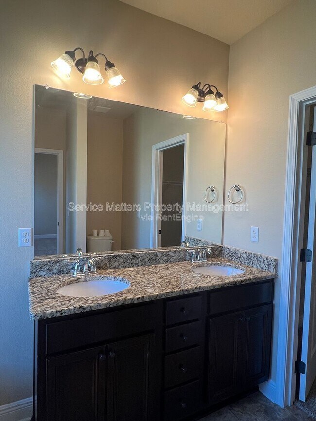 Building Photo - 5951 Palermo Dr