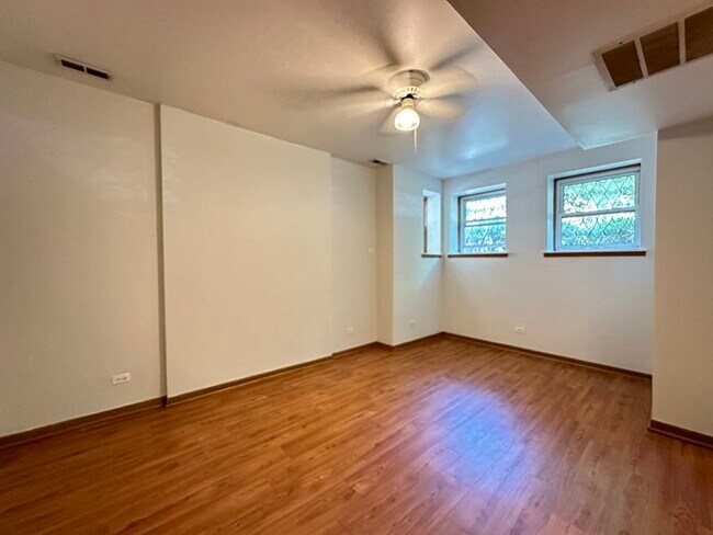 Building Photo - 3832 N Fremont St