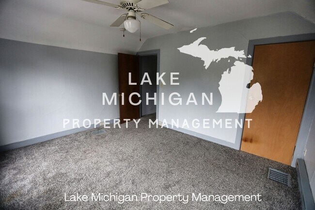 Building Photo - 744 Lake Michigan Dr NW