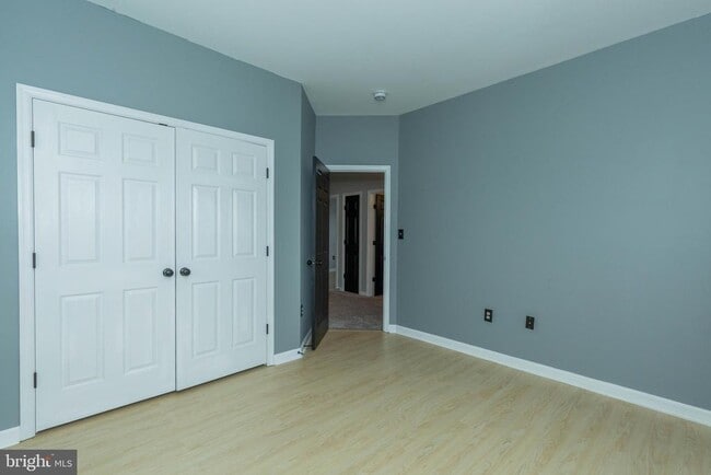 Building Photo - 249 Lord Fairfax St