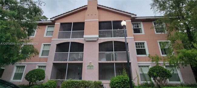 Building Photo - 6824 W Sample Rd