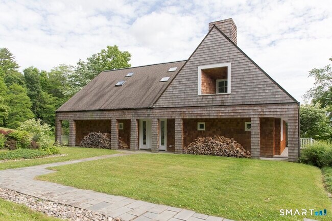 Building Photo - 15 Harrison St