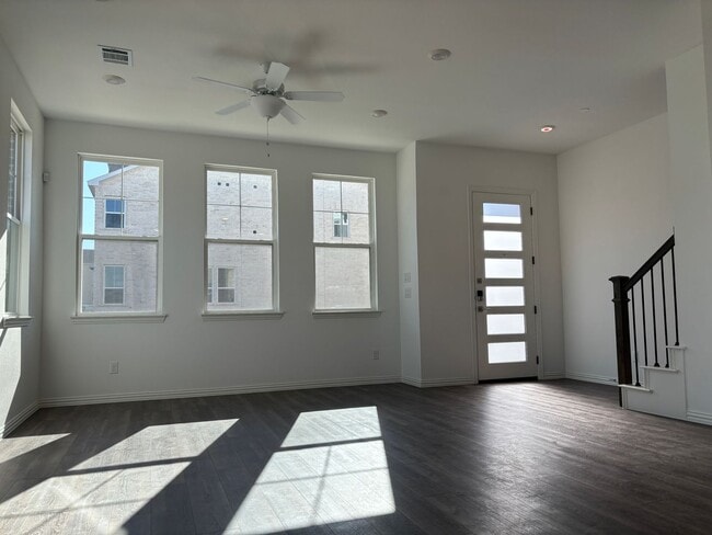 Building Photo - 4500 Ward St