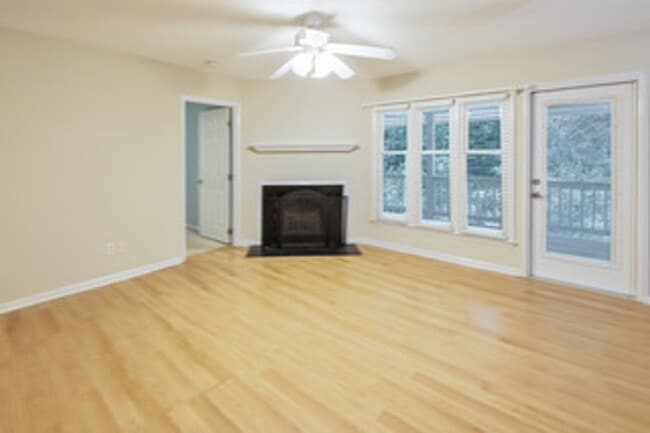 Building Photo - Condo for rent