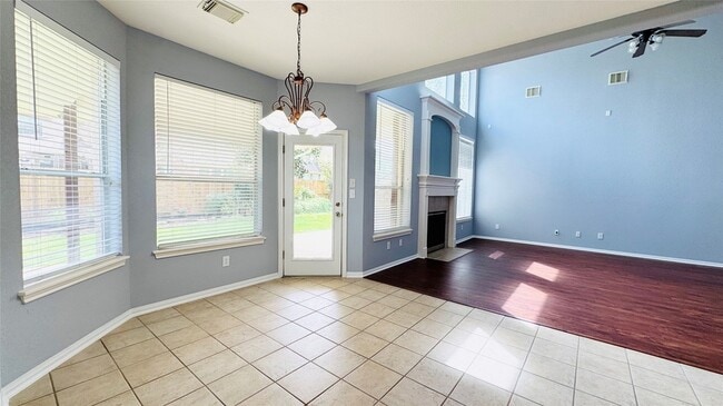 Building Photo - 3218 Oak Cliff Ln