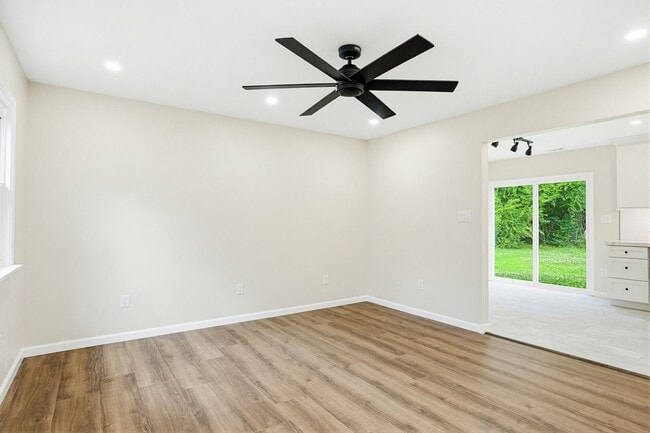 Building Photo - 105 Ramsey Dr