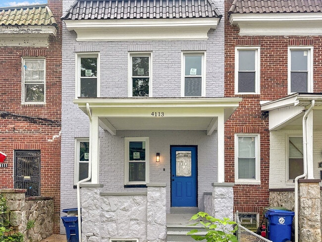 Primary Photo - 4113 Fairview Ave