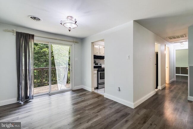 Building Photo - 25150 Gallant Man Dr