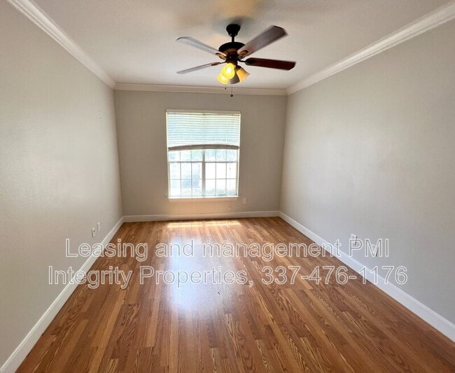 Building Photo - 710 E Boyd Dr