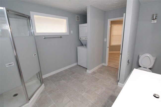 Building Photo - 15510 Cypress Garden Dr