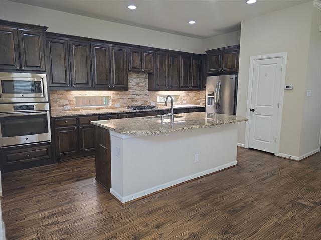 Building Photo - 1030 Lone Ivory Trail