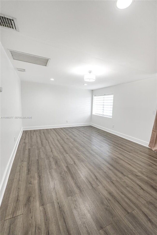 Building Photo - 7031 SW 27th Ct