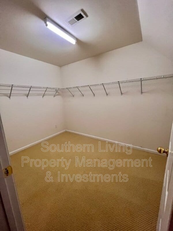 Building Photo - 11840 Royal Castle Ct