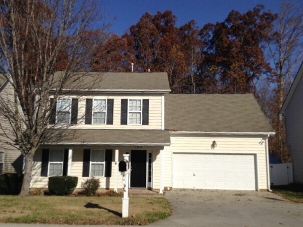 Primary Photo - 183 Everett Park Dr