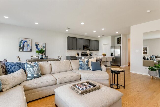 Building Photo - 12216 Texana Trl