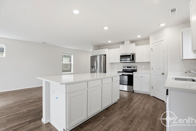 Building Photo - 2030 NW 14th St