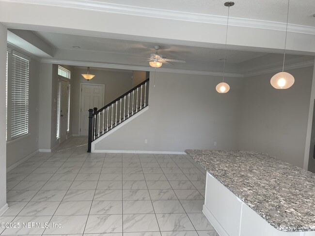 Building Photo - 517 Richmond Dr
