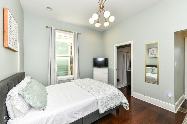 Building Photo - 1244 S Talbott St