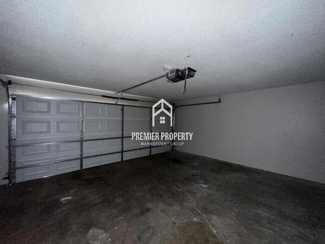 Building Photo - 995 Red Fox Cove