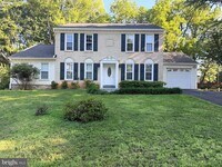 Building Photo - 10802 Hunt Club Rd