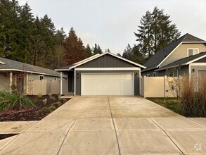 Building Photo - Single Level Home in McMinnville - Pets Al...