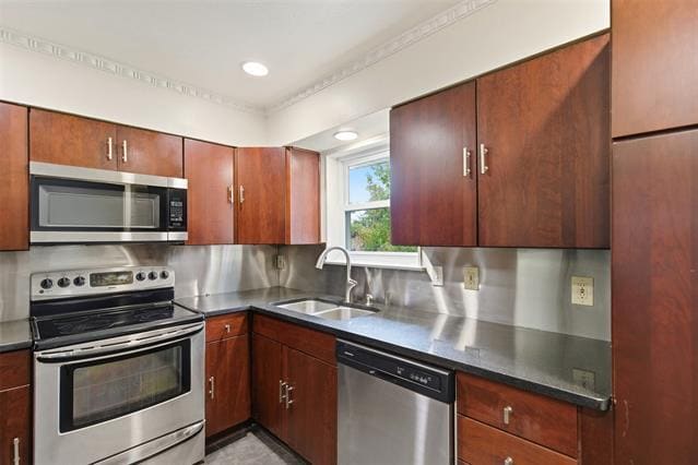 Primary Photo - 5818 E University Blvd