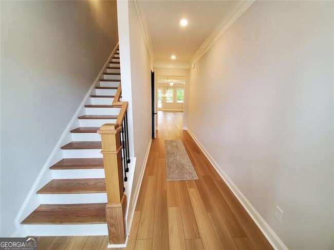 Building Photo - 1704 Pardee Dr