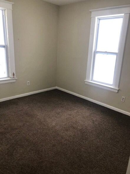 Building Photo - 1304 Forbes St