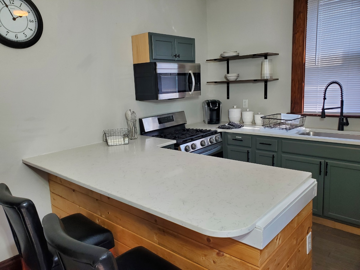 Building Photo - 1136 Park Ave