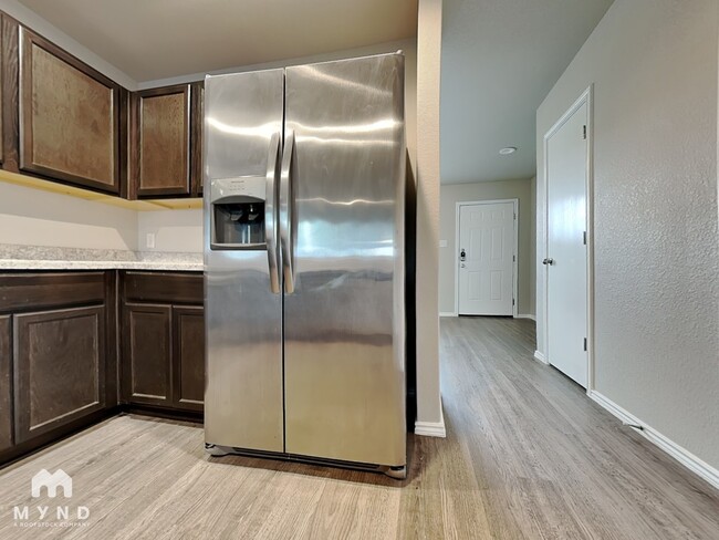 Building Photo - 9437 Apple Ridge Ln