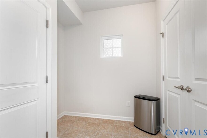 Building Photo - 10430 Eagle Ct