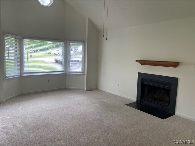 Building Photo - 6415 Chenault Way