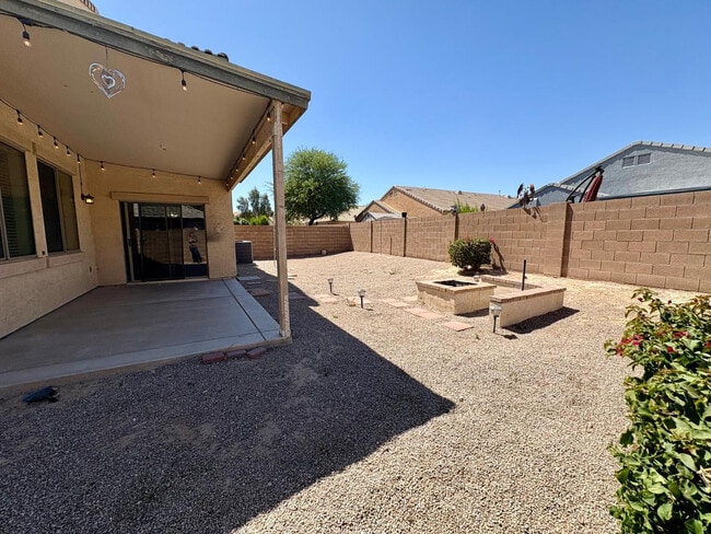 Building Photo - 16126 W Meade Ln